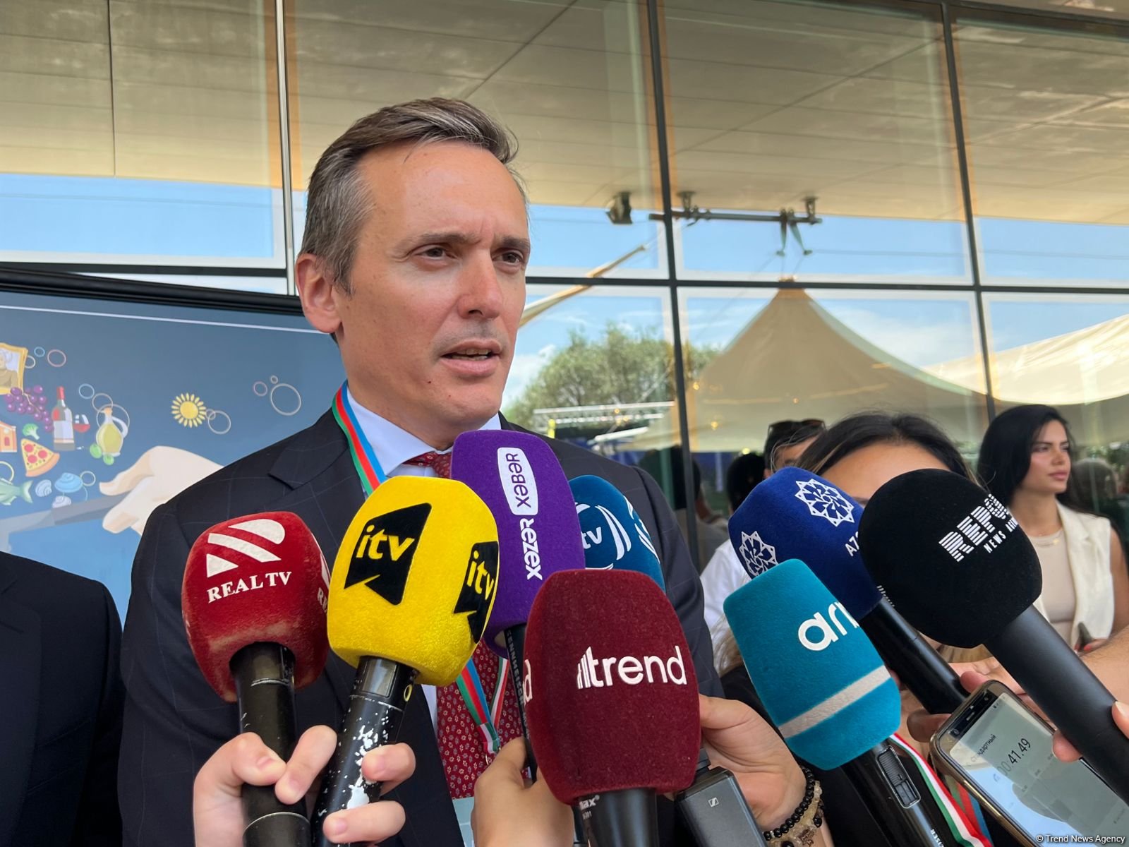 İtaliya səfiri Azərbaycan vətəndaşlarına vizaların verilməsinin sürətləndirilməsi barədə danışıb