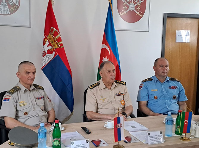 Kərim Vəliyev Serbiyada "Yugoimport SDPR" şirkətində, döyüş sistemləri zavodunda olub (FOTO)