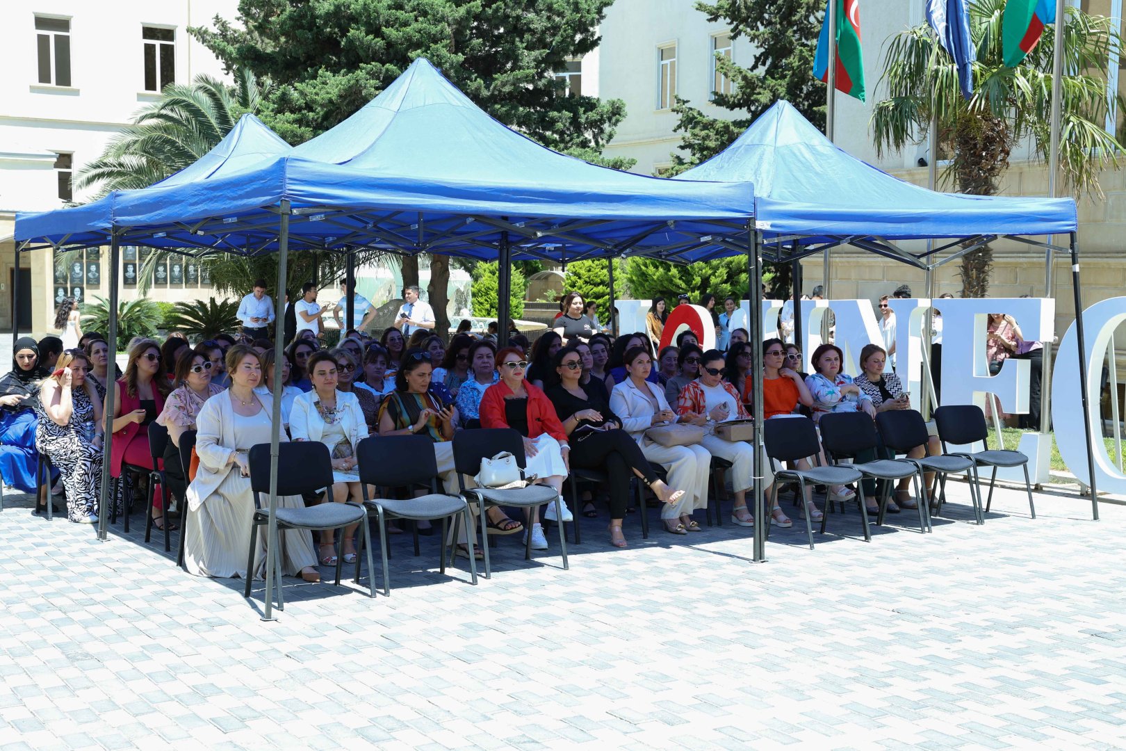 UNEC 94 yaşını qeyd edib (FOTO)