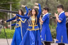 ADA Məktəbində "Məzun günü" (FOTO)