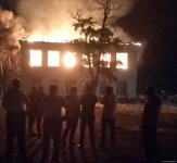 Şəkidə orta məktəbdəki yanğın söndürülüb (FOTO) (YENİLƏNİB)