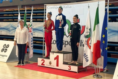 Gimnastlar İtaliyada 13 medal qazanıb (FOTO/VİDEO)