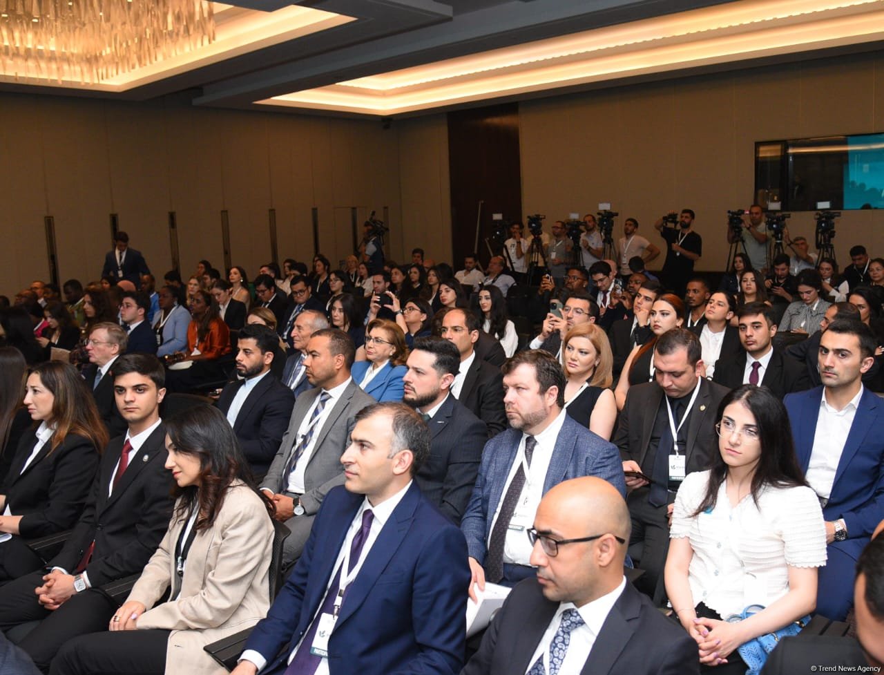 Bakıda Qoşulmama Hərəkatının Gənclər Təşkilatının iqlim dəyişikliyi üzrə fəaliyyətinə dair forum keçirilib (FOTO) (YENİLƏNİB)