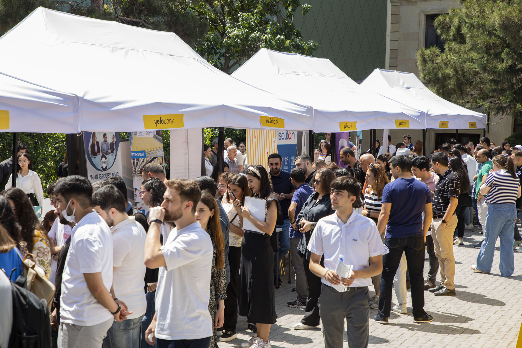 30-dan çox şirkətin iştirakı ilə “Yelo Career Festival” keçirildi (FOTO)