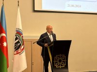 İki tanınmış hakim vəkil oldu (FOTO)