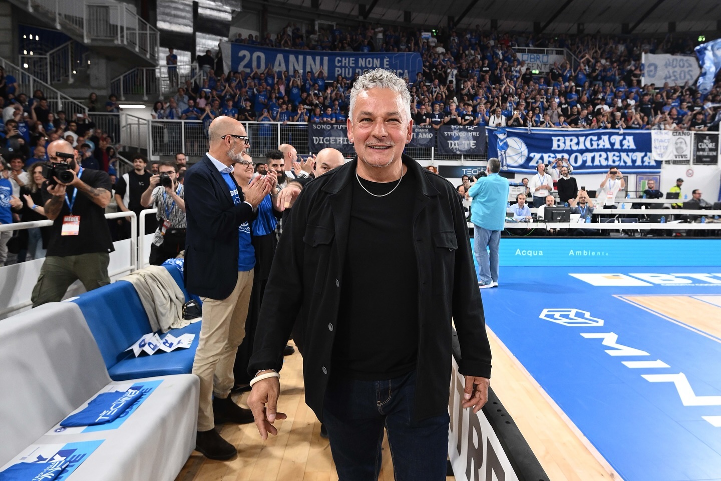 Roberto Baccionun evinə basqın olub, keçmiş futbolçu xəstəxanaya aparılıb