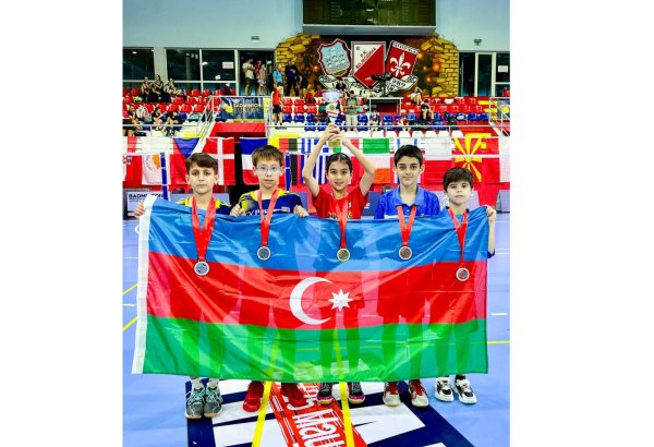 Badmintonçularımız Novı Saddan 4 medalla qayıdır (FOTO)