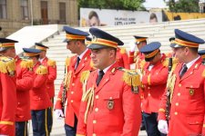 Bakıda hərbi orkestrlərin müşayiəti ilə yürüşlər keçirilib (FOTO/VİDEO) (YENİLƏNİB)