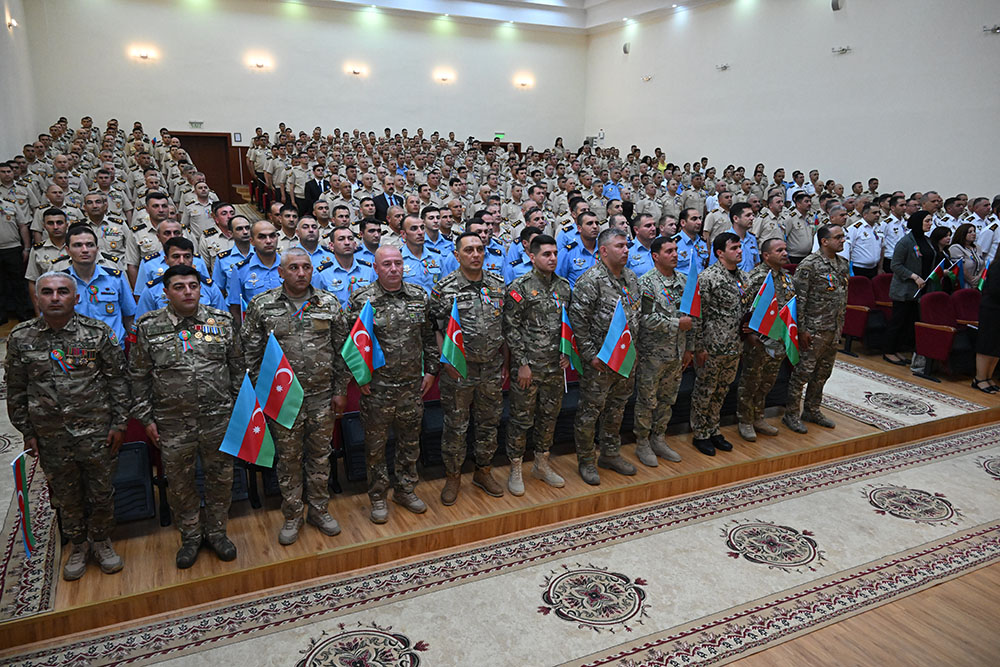 26 İyun - Silahlı Qüvvələr Günü münasibətilə təntənəli mərasim keçirilib (FOTO/VİDEO)