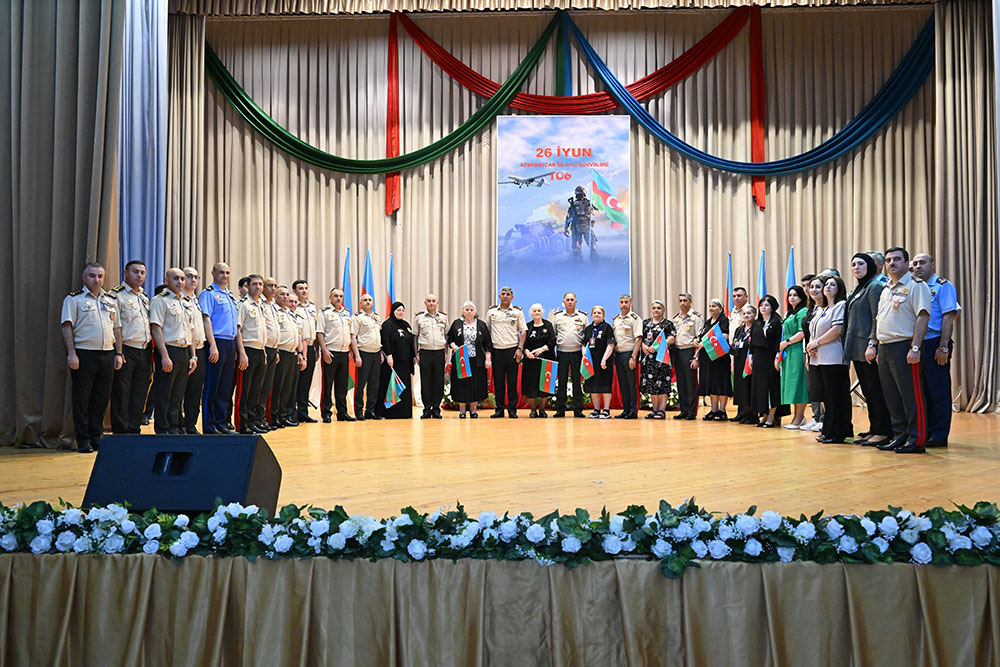26 İyun - Silahlı Qüvvələr Günü münasibətilə təntənəli mərasim keçirilib (FOTO/VİDEO)