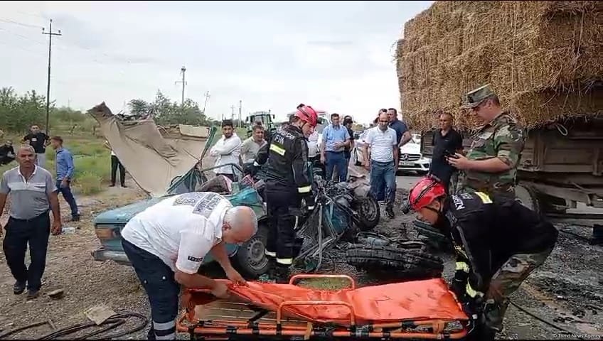 Ağcabədidə ağır qəza - Ölən və yaralananlar var (FOTO/VİDEO)