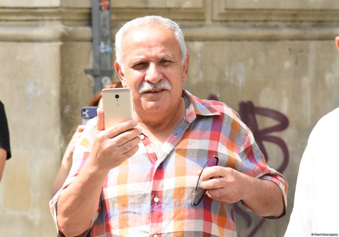 Bakıda hərbi orkestrlərin müşayiəti ilə yürüşlər keçirilib (FOTO/VİDEO) (YENİLƏNİB)
