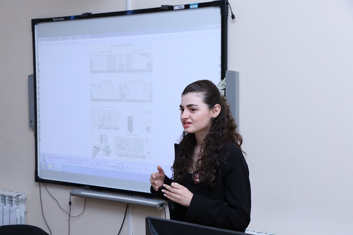 AzMİU-da 2023/2024-cü tədris ilinin yaz semestrinin imtahan sessiyası yekunlaşmaq üzrədir (FOTO)