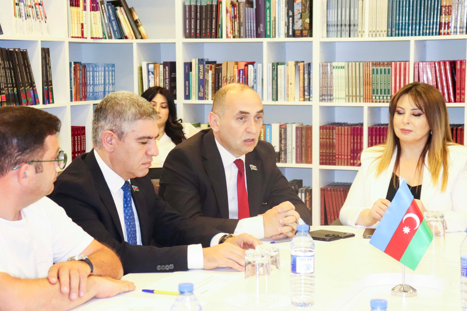“Danışan abidələr: Azıx mağarası” adlı qısametrajlı filmin təqdimatı oldu (FOTO)