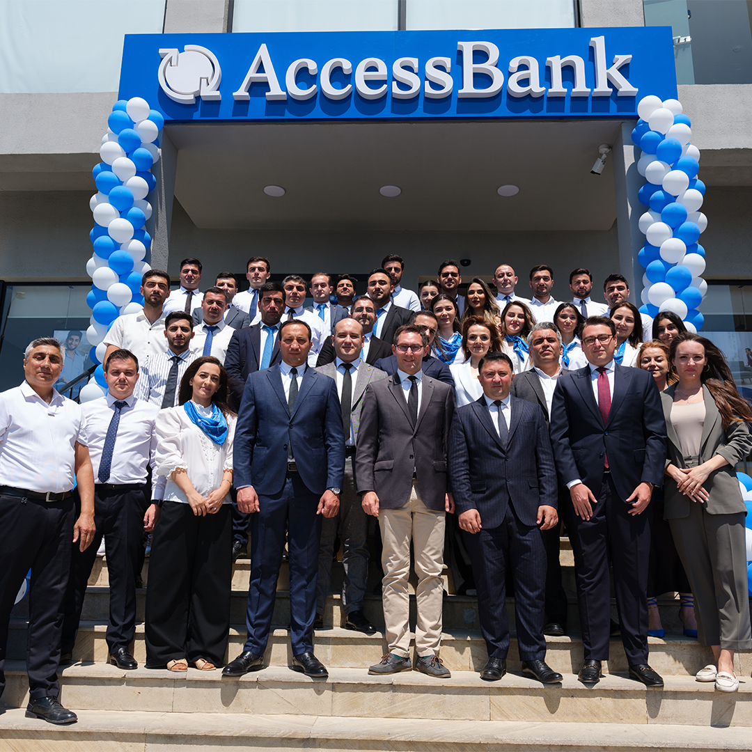 AccessBank yenilənmiş konseptli “20 yanvar” filialını istifadəyə verdi (FOTO)