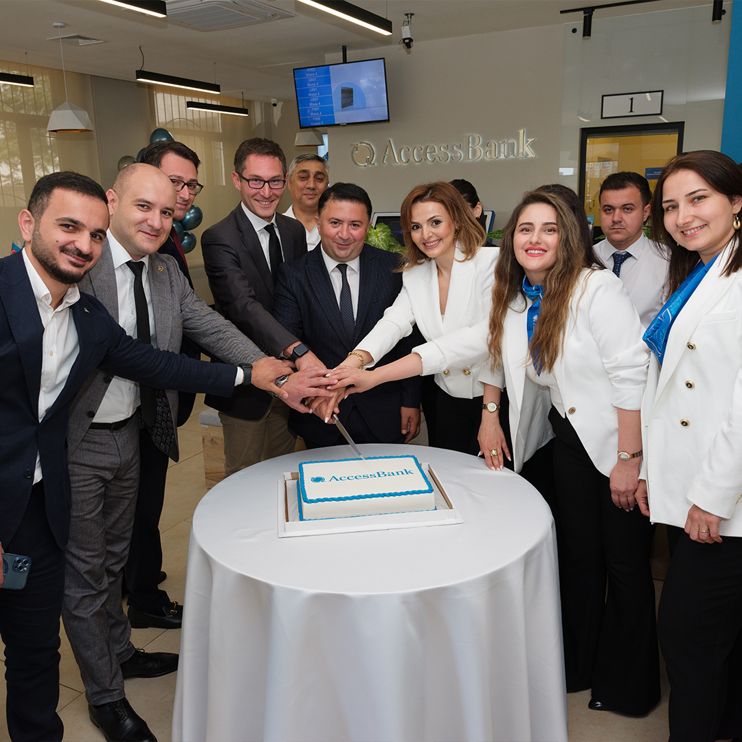 AccessBank yenilənmiş konseptli “20 yanvar” filialını istifadəyə verdi (FOTO)