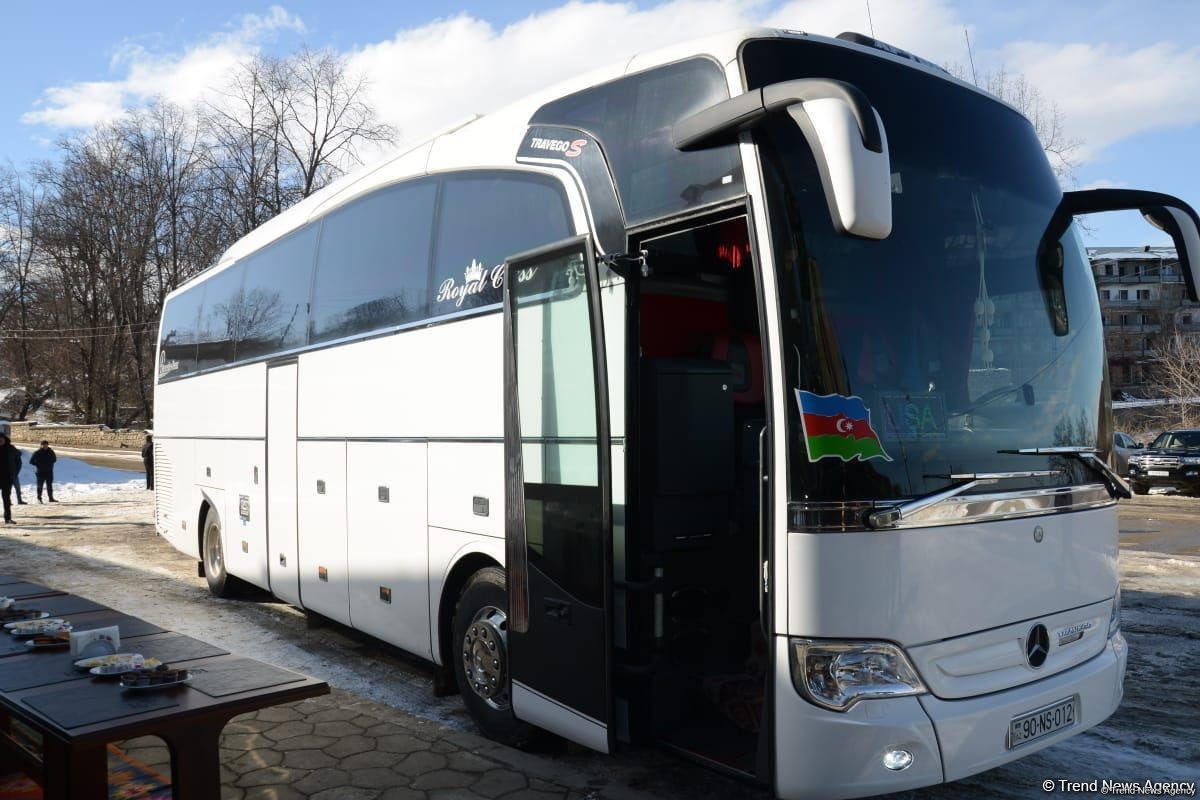 Azərbaycanda sərnişin avtobuslarına rəng tələbi ilə bağlı qayda qüvvəyə minib