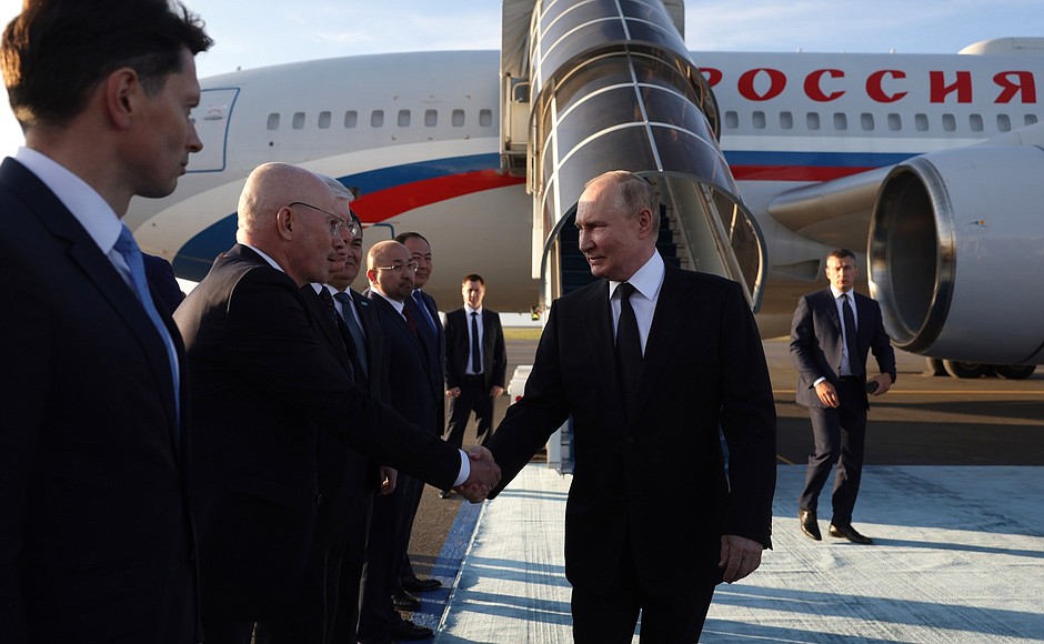 Putin Qazaxıstana getdi