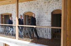 Prezident İlham Əliyev Şuşada Aşağı Gövhər Ağa məscidinin bərpadan sonra açılışında iştirak edib (FOTO/VİDEO) (YENİLƏNİB)
