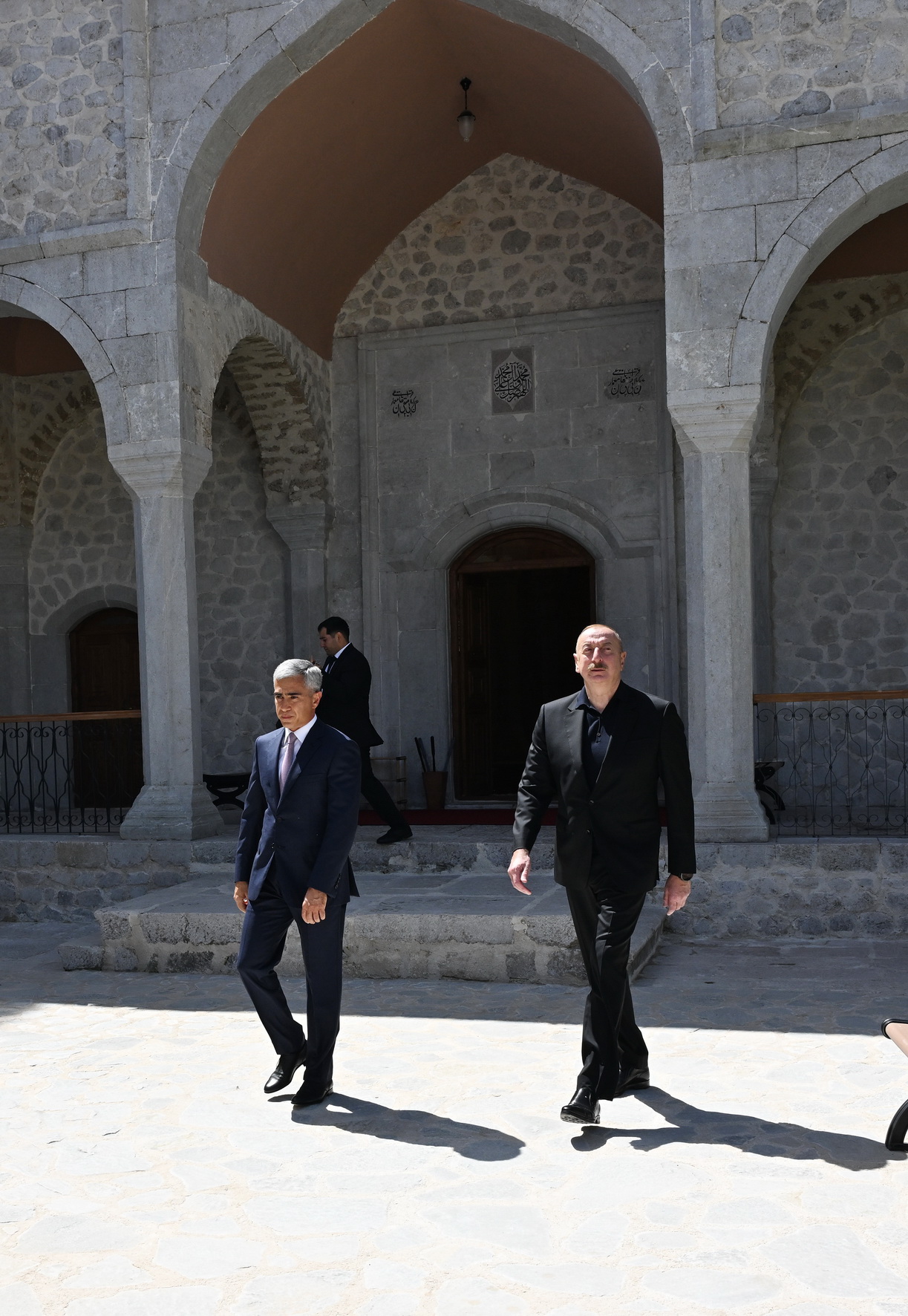 Prezident İlham Əliyev Şuşada Aşağı Gövhər Ağa məscidinin bərpadan sonra açılışında iştirak edib (FOTO/VİDEO) (YENİLƏNİB)