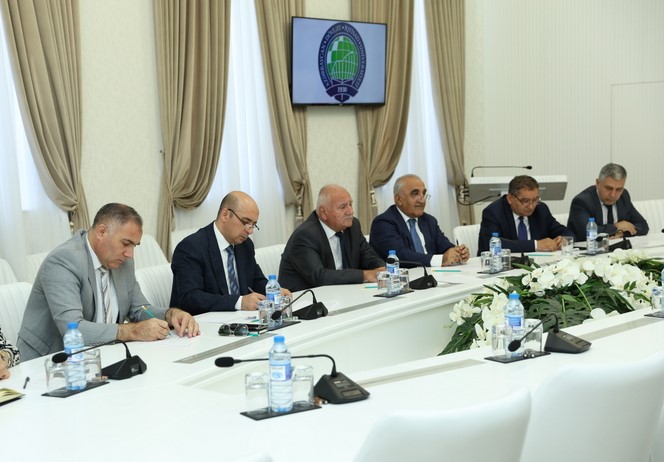 UNEC-də yaz imtahan sessiyasının sonuncu “Açıq Qapı” günü keçirilib (FOTO)