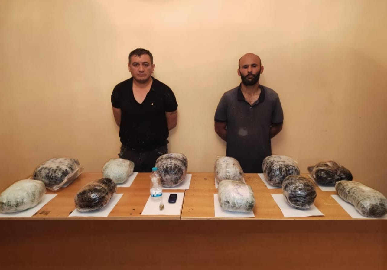 İrandan ölkəyə 15 kq-dan çox narkotik keçirməyə cəhd edən şəxslər ələ keçib (FOTO)