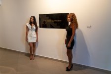 Aida Mahmudova fəaliyyətinə yenidən başlayan “YAY” qalereyasının açılışında iştirak edib (FOTO)