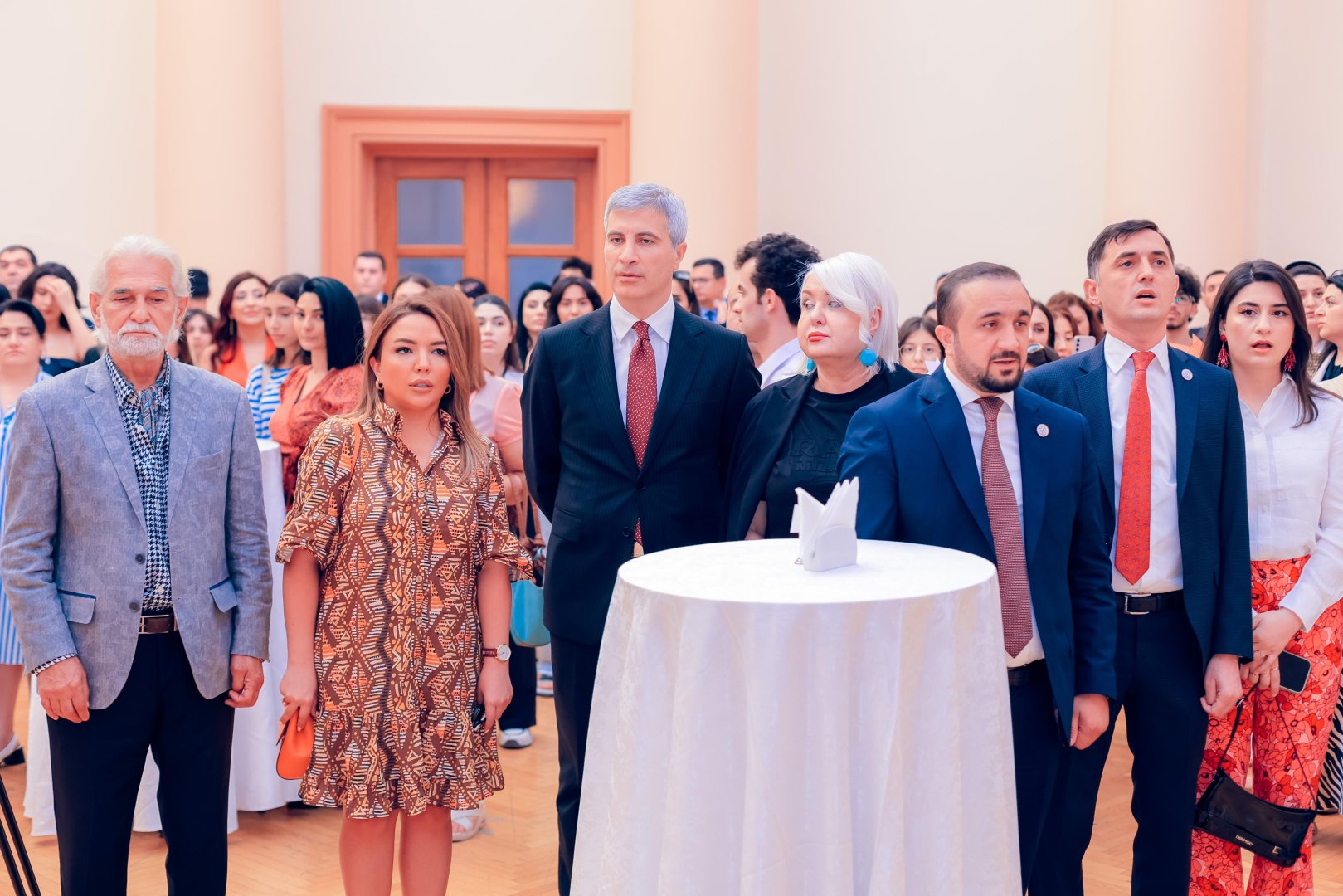 “Onun yarısı” adlı gənc rəssamların qrup sərgisi keçirilib (FOTO)