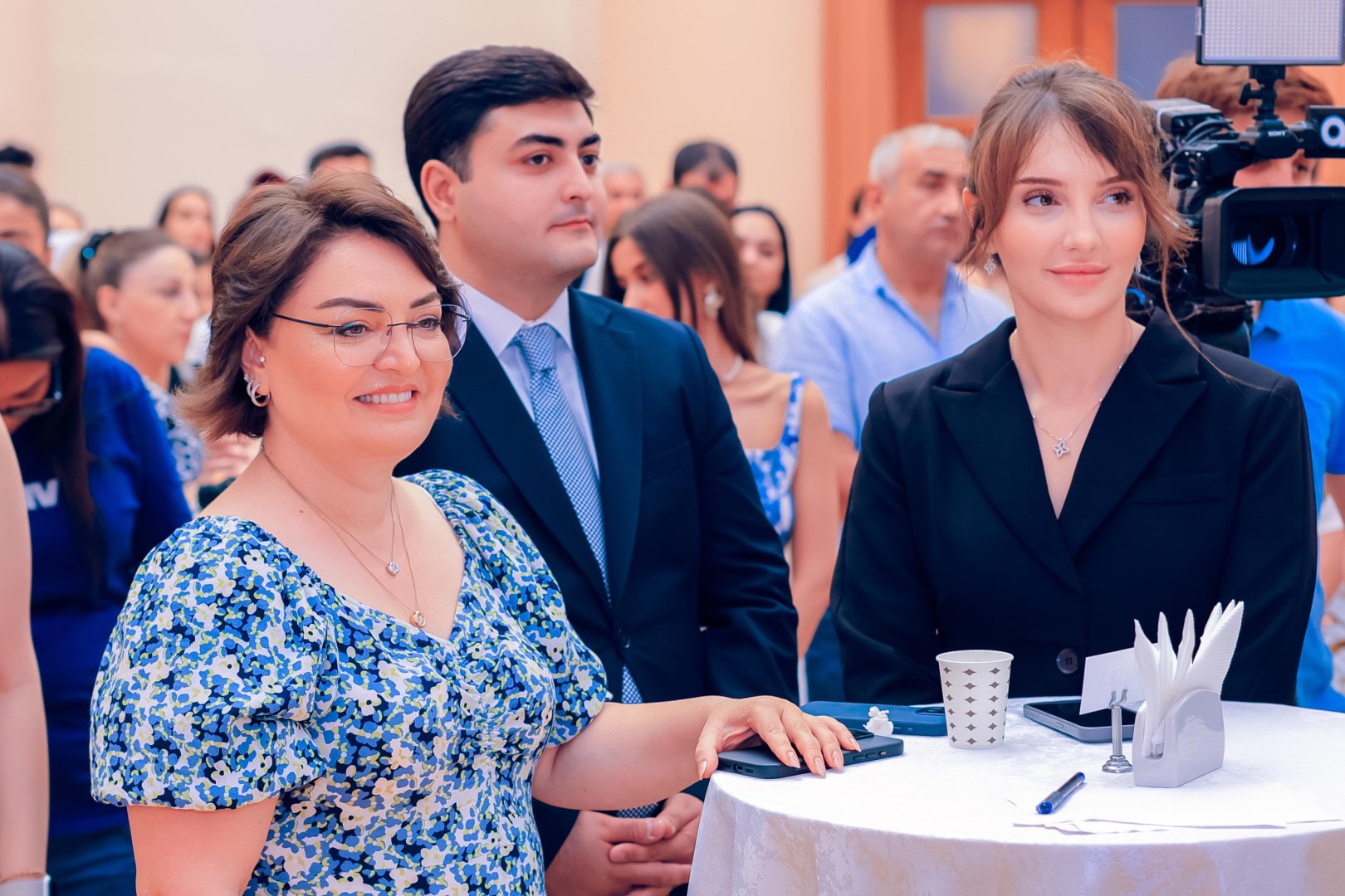“Onun yarısı” adlı gənc rəssamların qrup sərgisi keçirilib (FOTO)
