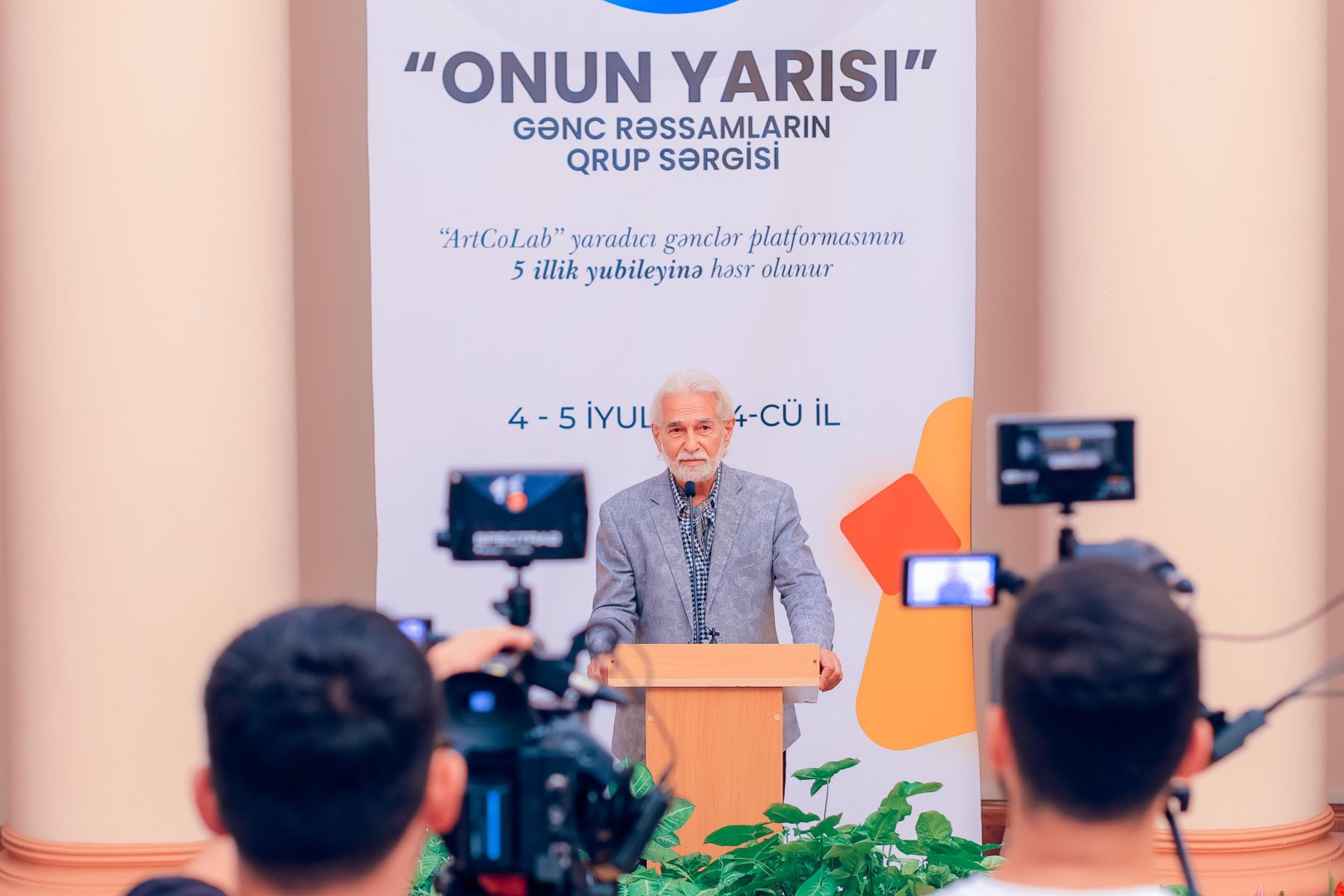 “Onun yarısı” adlı gənc rəssamların qrup sərgisi keçirilib (FOTO)