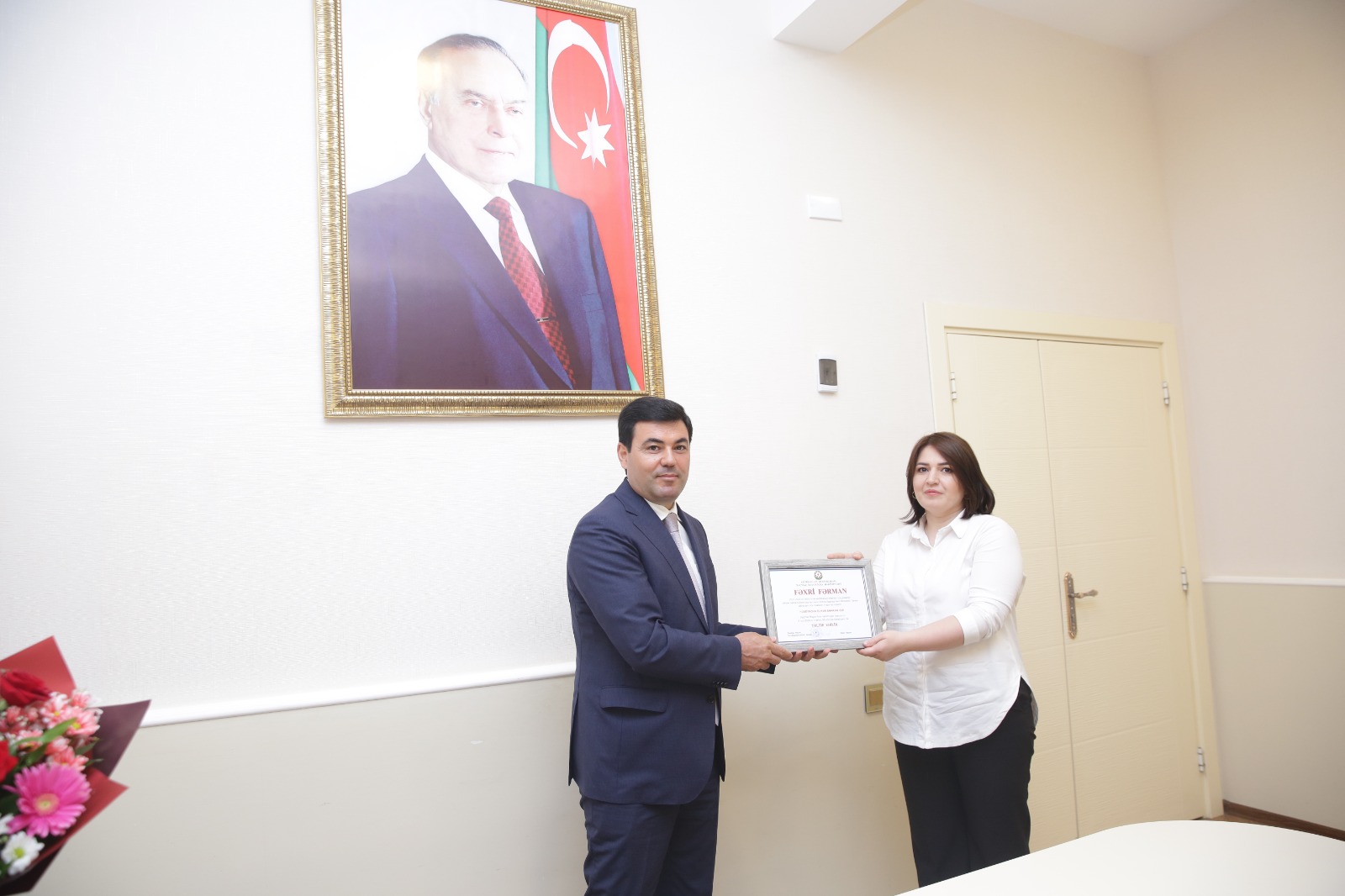 Xaçmazda test imtahanında yüksək nəticə göstərən müəllimlərlə görüş keçirilib (FOTO)