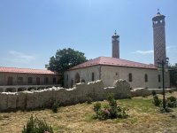Bərpa olunan Aşağı Gövhər Ağa məscidi FOTOLARDA
