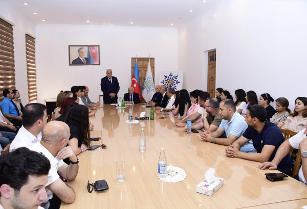 Müstəqilliyə gedən yolun başlandığı gün (FOTO)