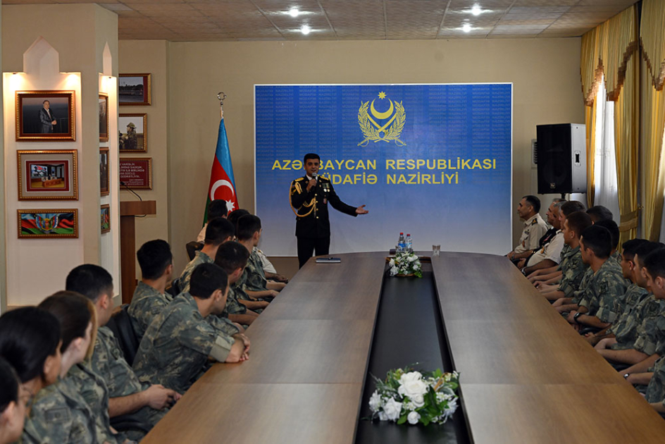 Bakı Hərbi Kollecində “Məşəl kimi yanan ürək” adlı tədbir keçirilib (FOTO)