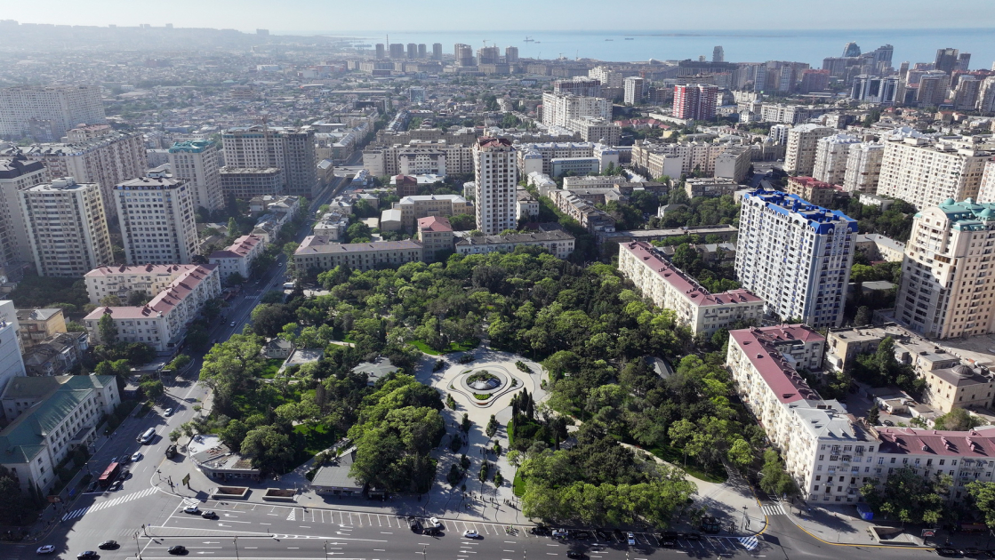 Prezident İlham Əliyev Bakıda əsaslı şəkildə yenidən qurulan Nərimanov parkının açılışında iştirak edib (FOTO) (YENİLƏNİB)
