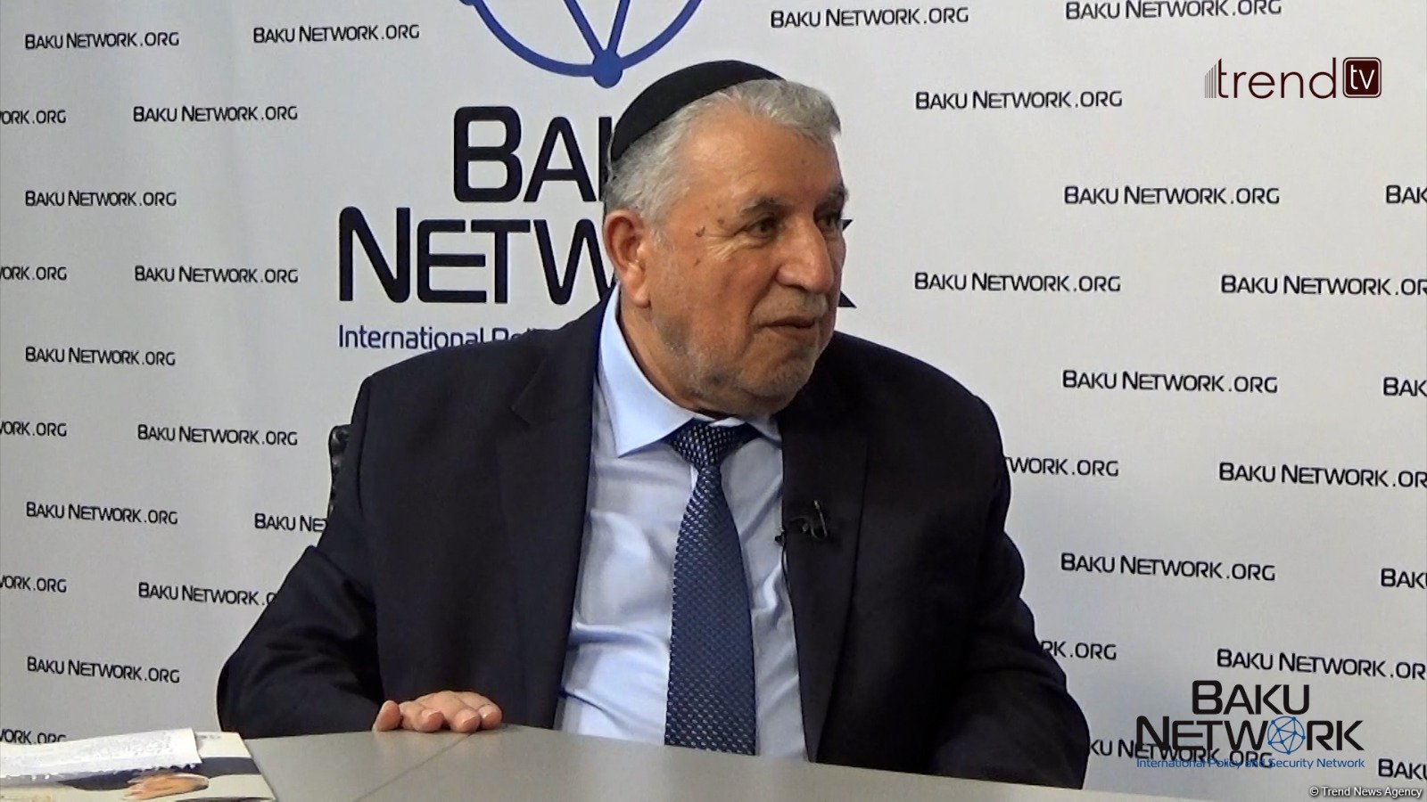 Birbaşa dialoq Bakı-İrəvan münasibətlərini normallaşdırmağın ən yaxşı yoludur - Melih  Yevdayev "Tofiq Abbasovla dialoq" verilişində (FOTO/VİDEO)