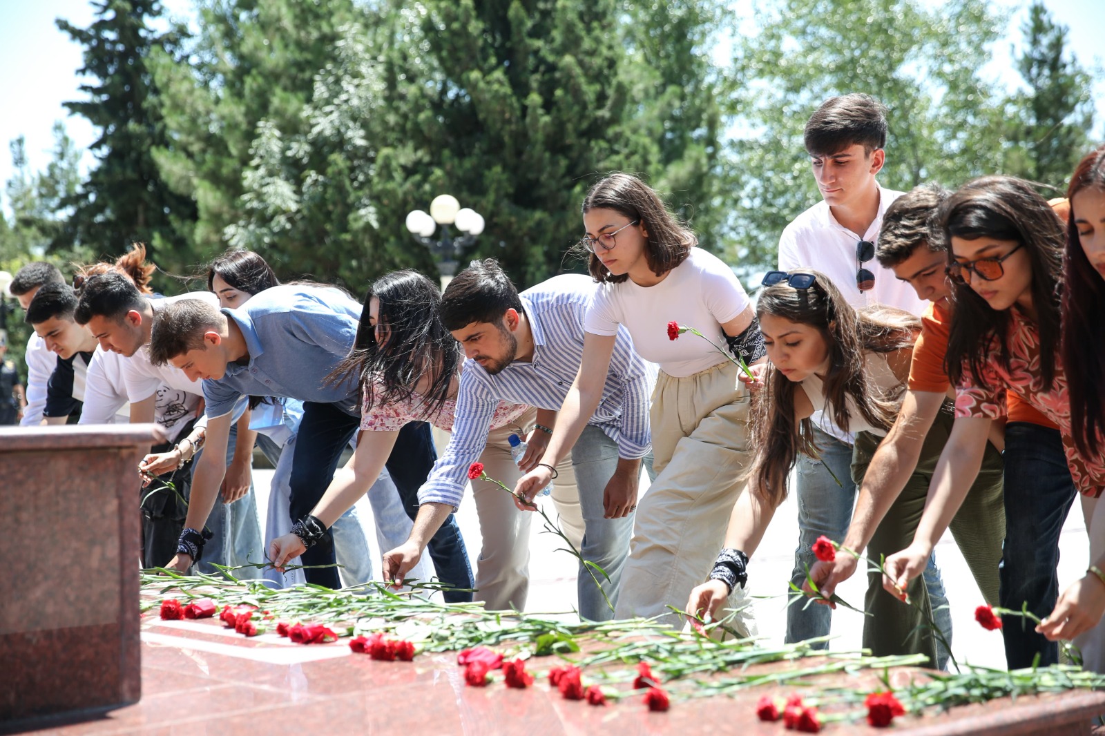 Ölkənin ən böyük gənclər festivalı “Yay Fest” başladı (FOTO)