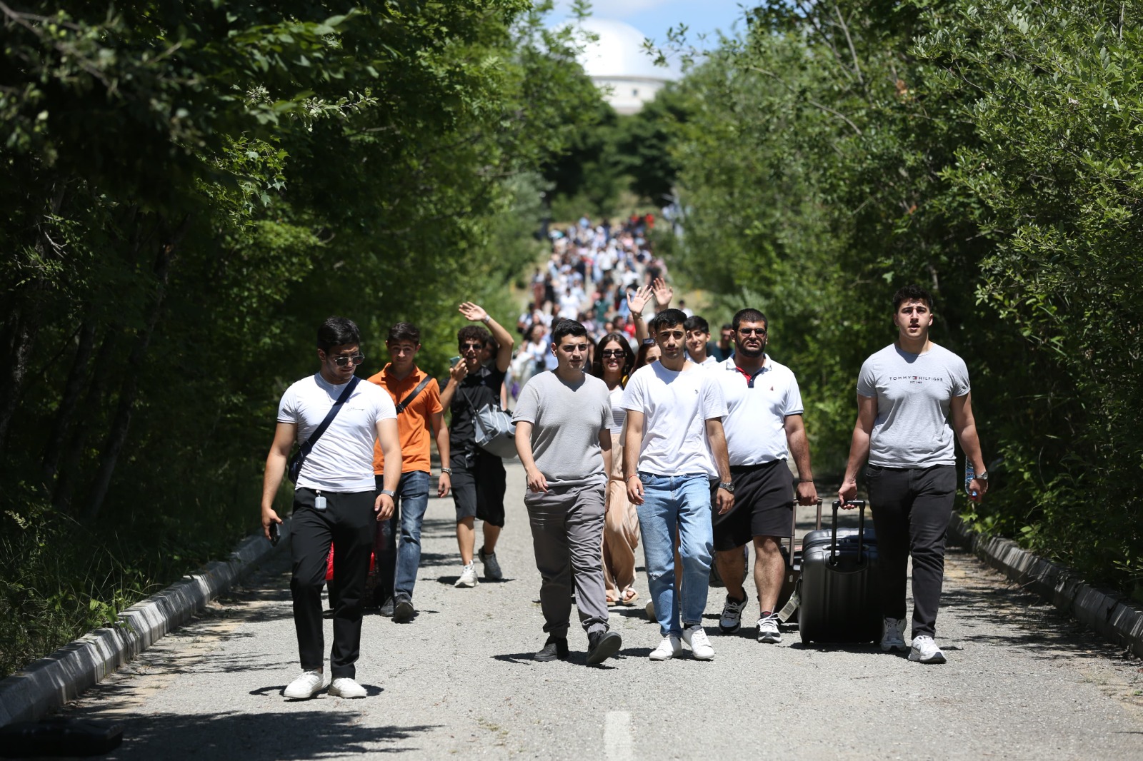 Ölkənin ən böyük gənclər festivalı “Yay Fest” başladı (FOTO)