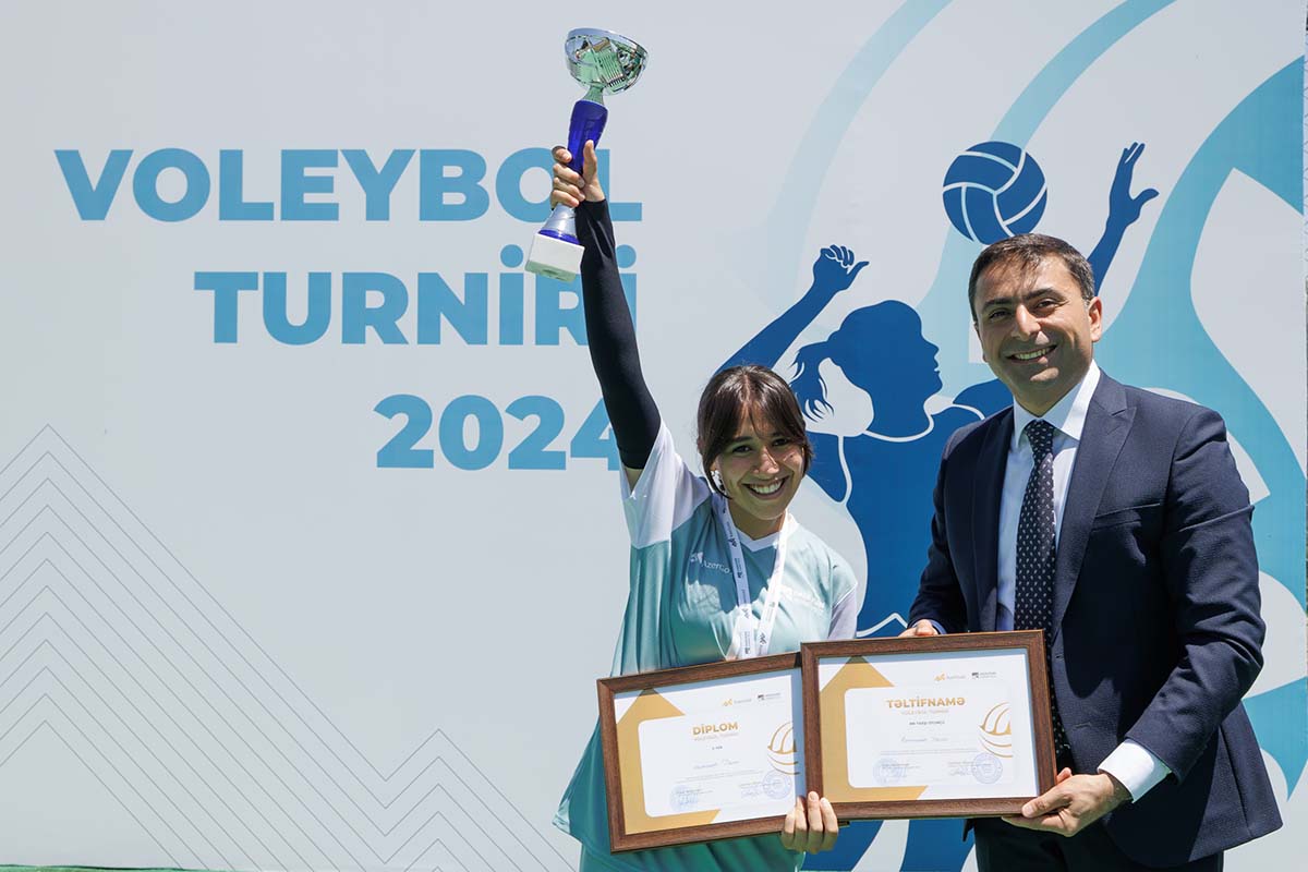 Daşkəsəndə məktəbli qızlar arasında voleybol turniri keçirilib (FOTO)