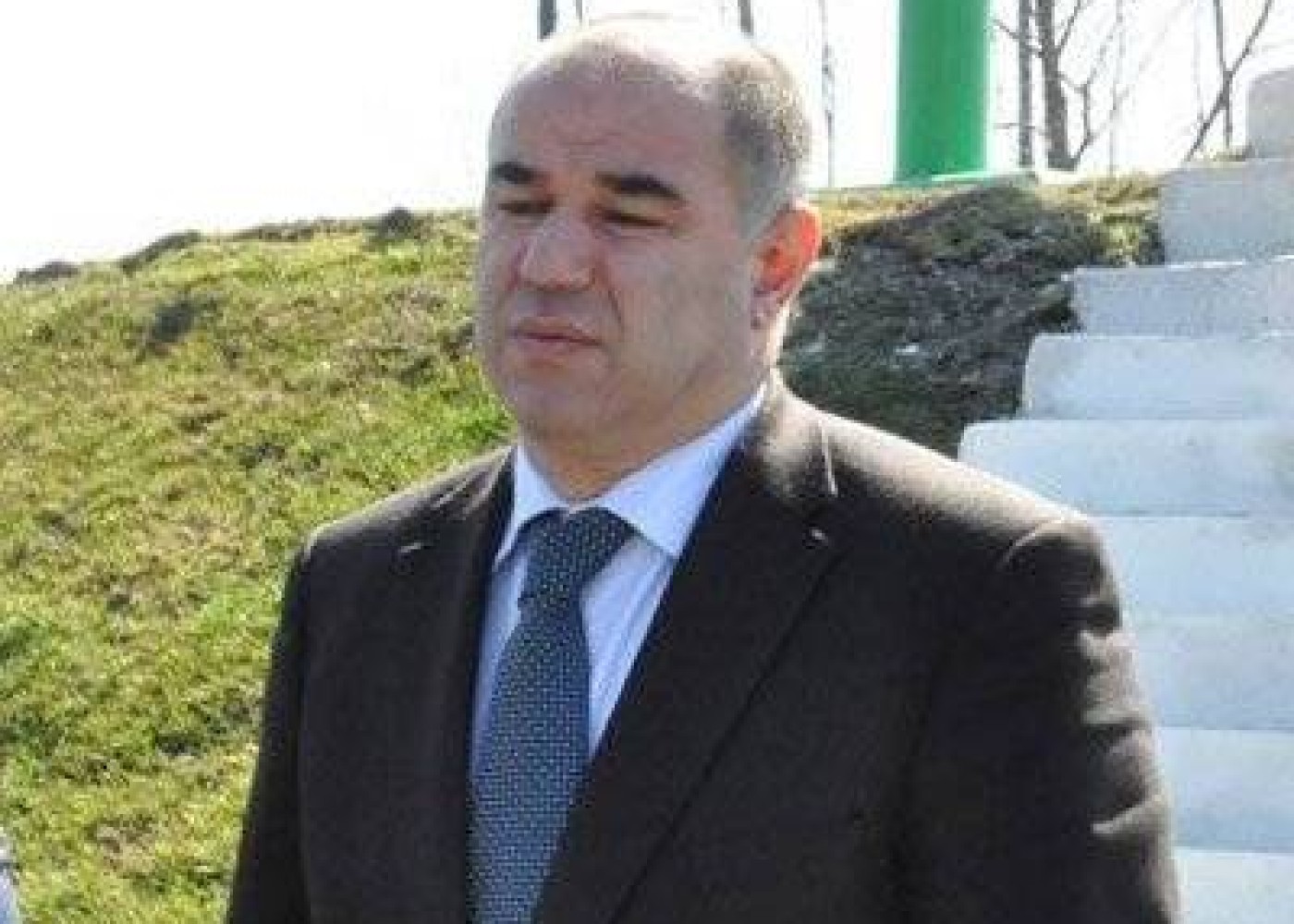 Oğuz Rayon İcra Hakimiyyətinin başçısı vəzifəsindən azad edildi