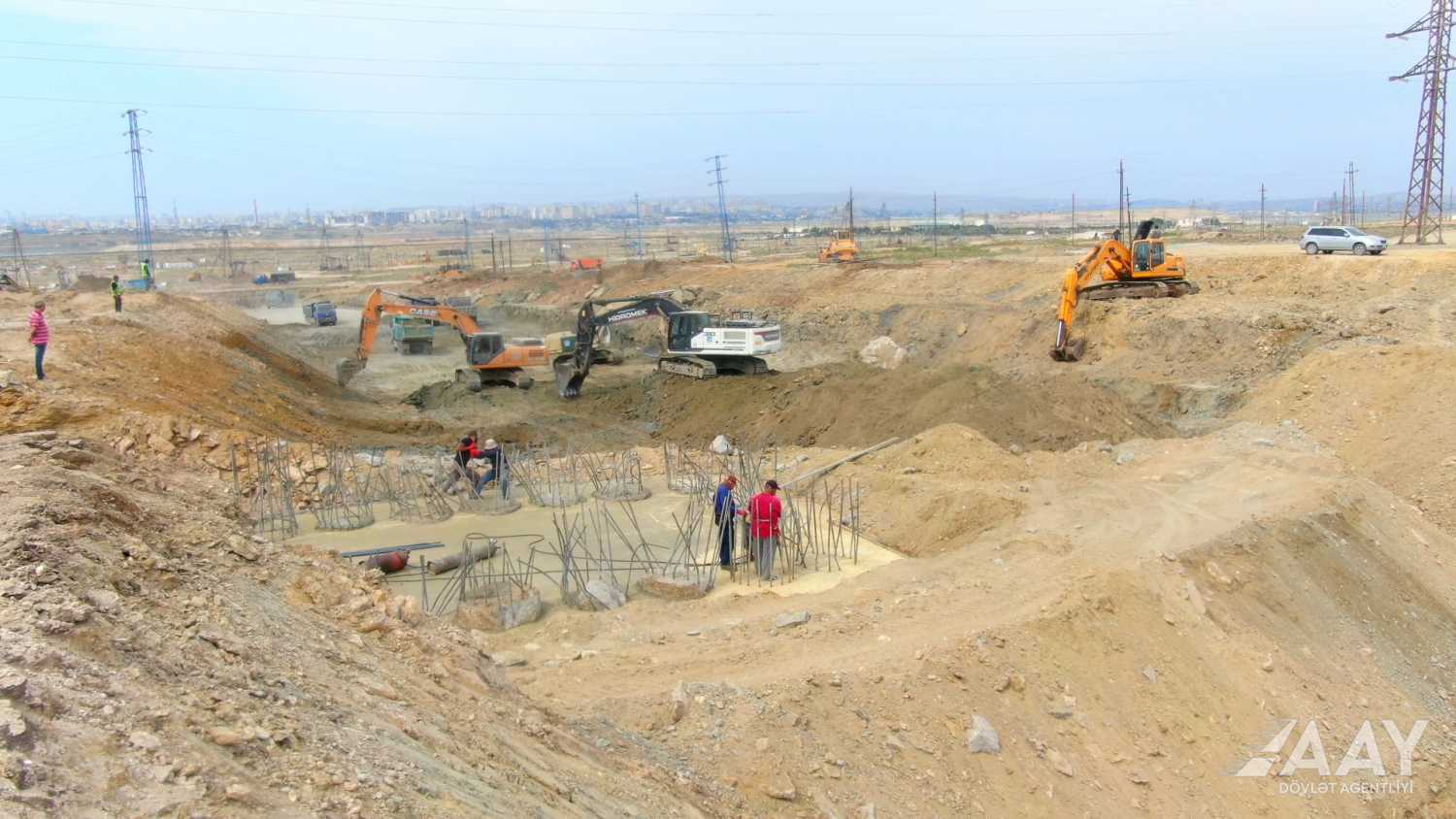 Böyükşor-Pirşağı avtomobil yolunun tikintisi sürətlə davam etdirilir