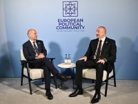 Prezident İlham Əliyev Oksfordda Almaniya Kansleri Olaf Şolts ilə görüşüb (FOTO/VİDEO) (YENİLƏNİB)