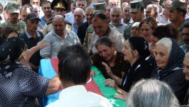 Birinci Qarabağ müharibəsi şəhidi dəfn edildi (YENİLƏNİB) (FOTO)