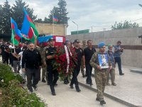 Birinci Qarabağ müharibəsi şəhidi Aydın Qurbanov dəfn edildi (FOTO) (YENİLƏNİB)