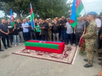 Birinci Qarabağ müharibəsi şəhidi Aydın Qurbanov dəfn edildi (FOTO) (YENİLƏNİB)