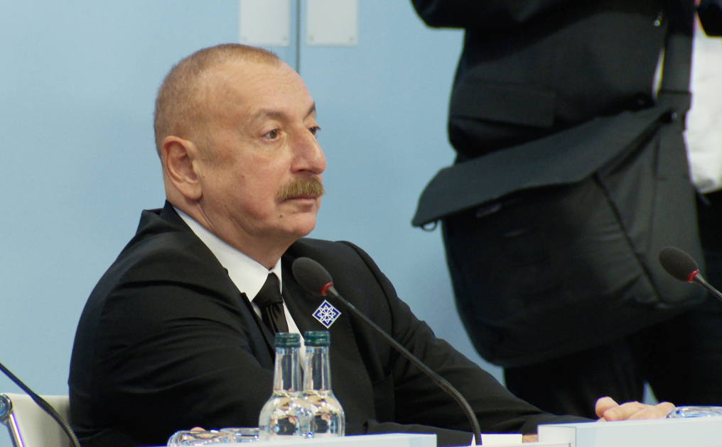 Prezident İlham Əliyev “Avropa siyasi birliyi” 4-cü Zirvə toplantısının açılış plenar sessiyasında iştirak edib (YENİLƏNİB) (FOTO/VİDEO)