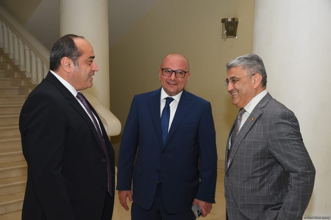 “ANAMA” tammetrajlı sənədli filmi təqdim edildi (FOTO)