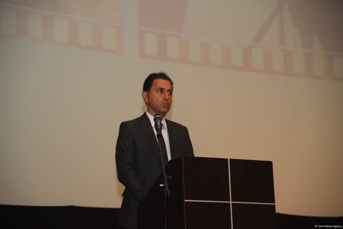 “ANAMA” tammetrajlı sənədli filmi təqdim edildi (FOTO)