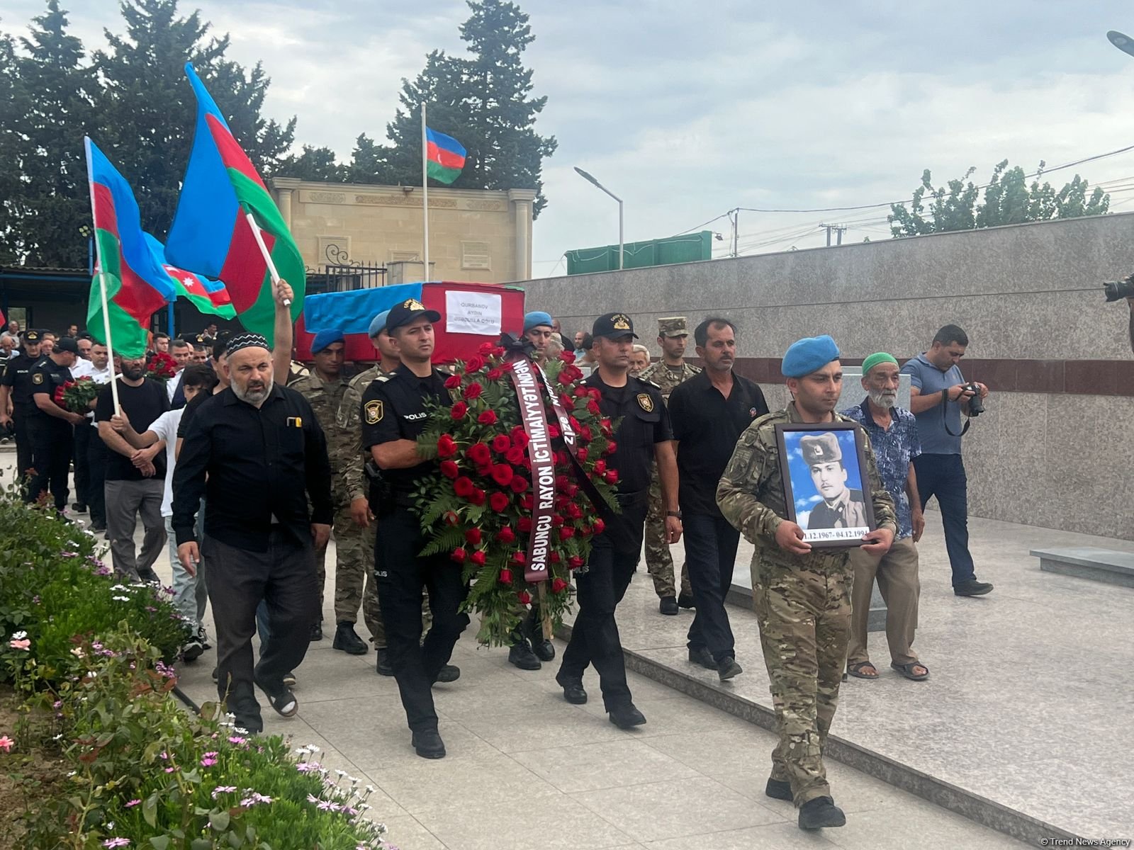 Birinci Qarabağ müharibəsi şəhidi Aydın Qurbanov dəfn edildi (FOTO) (YENİLƏNİB)