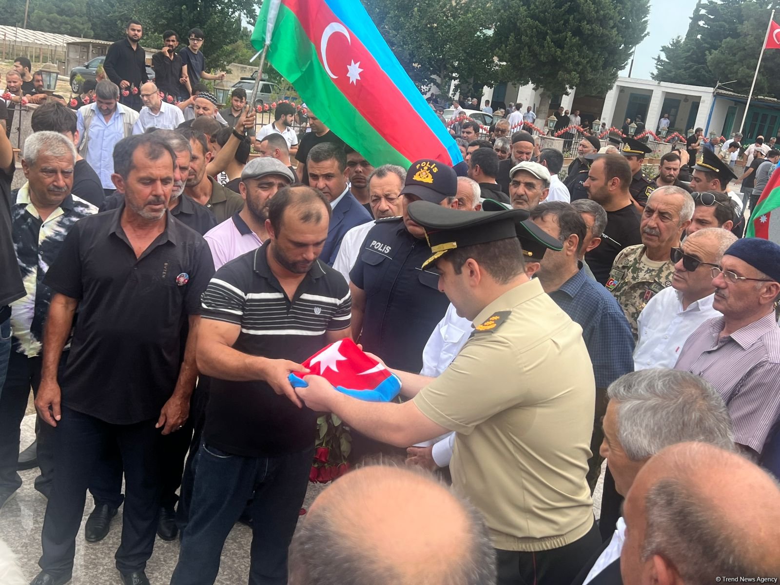 Birinci Qarabağ müharibəsi şəhidi Aydın Qurbanov dəfn edildi (FOTO) (YENİLƏNİB)